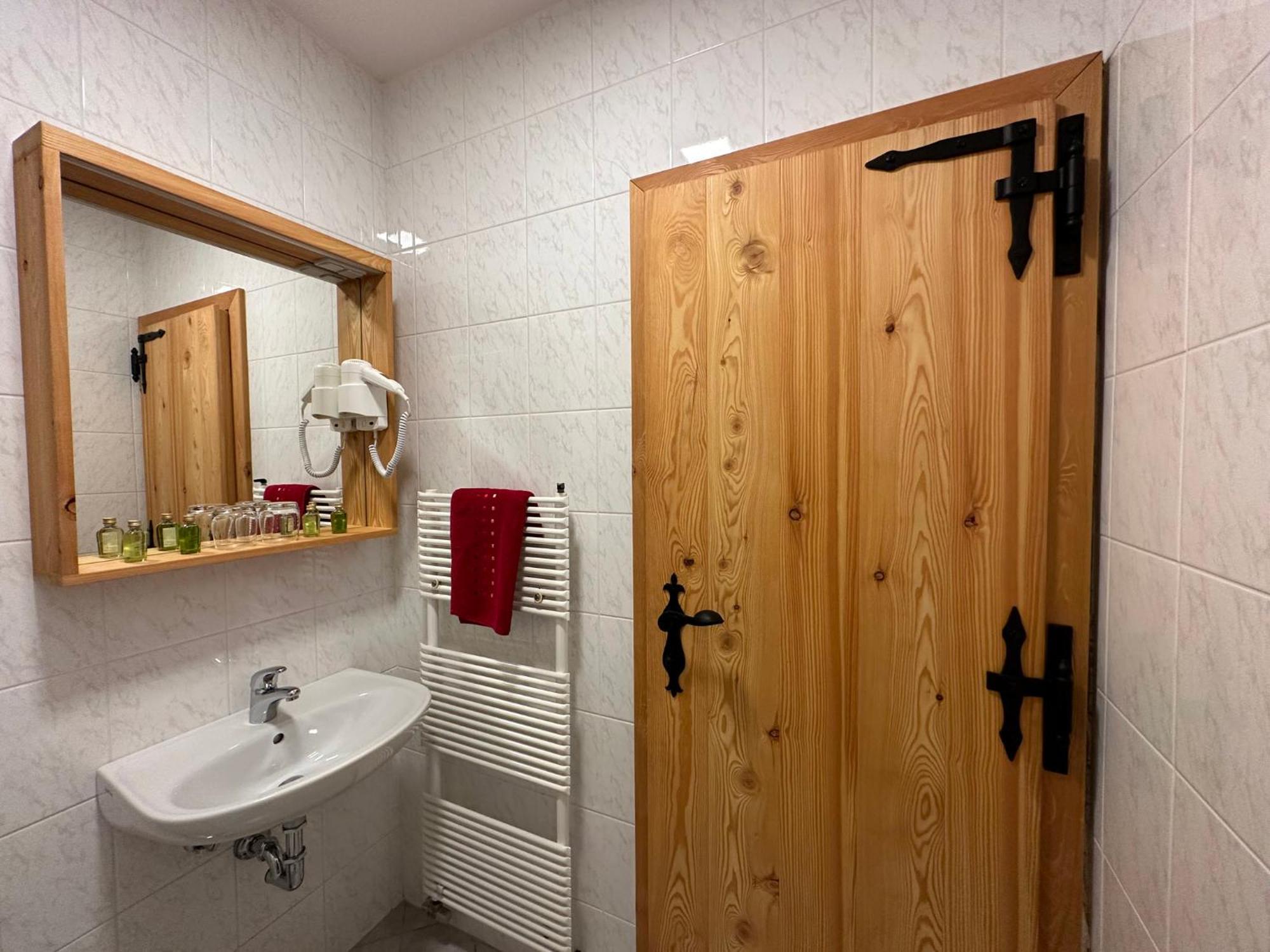 Hotel Surc Краньска Гора Экстерьер фото