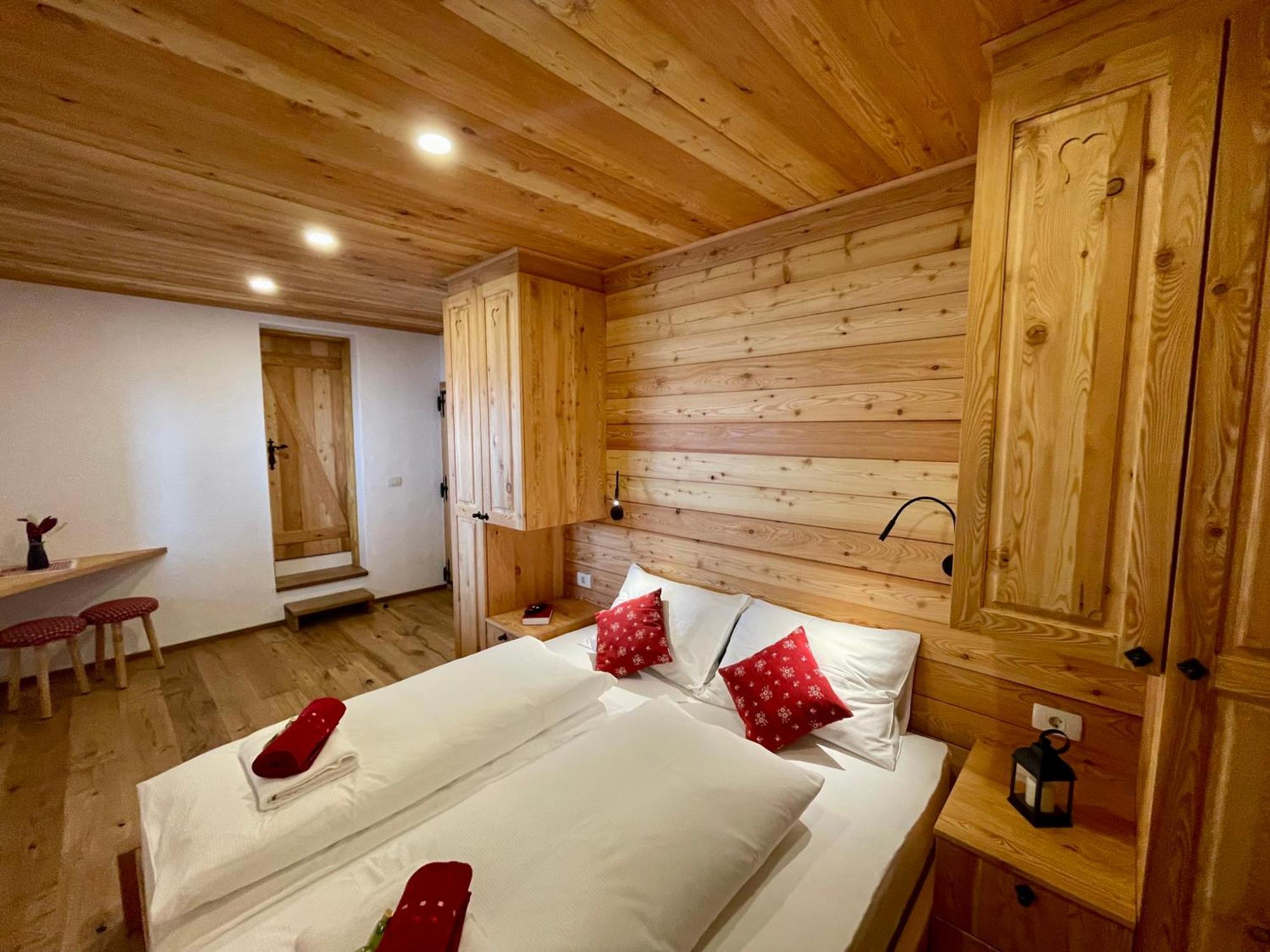 Hotel Surc Краньска Гора Экстерьер фото